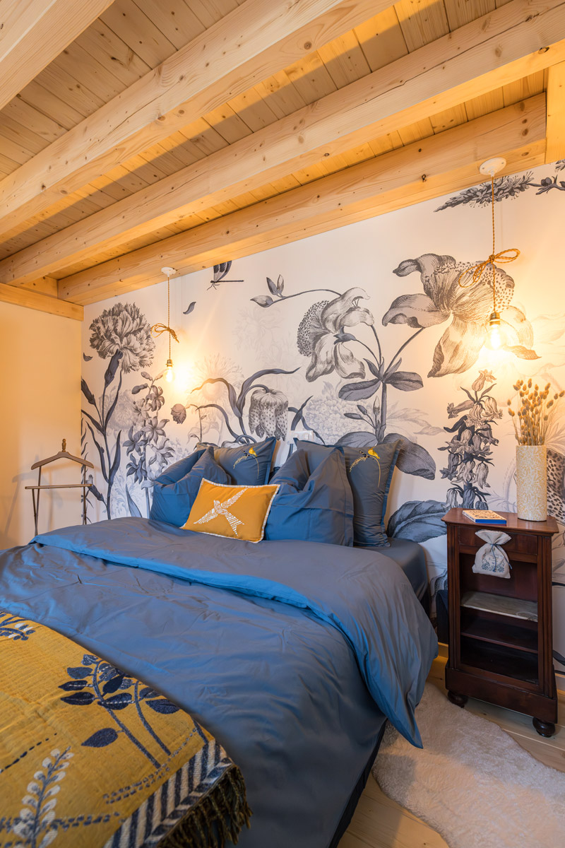 Photo de la chambre Fleurs du gîte « À toi l'Aviateur ! » à Wattwiller - photo Marie Soehnlen