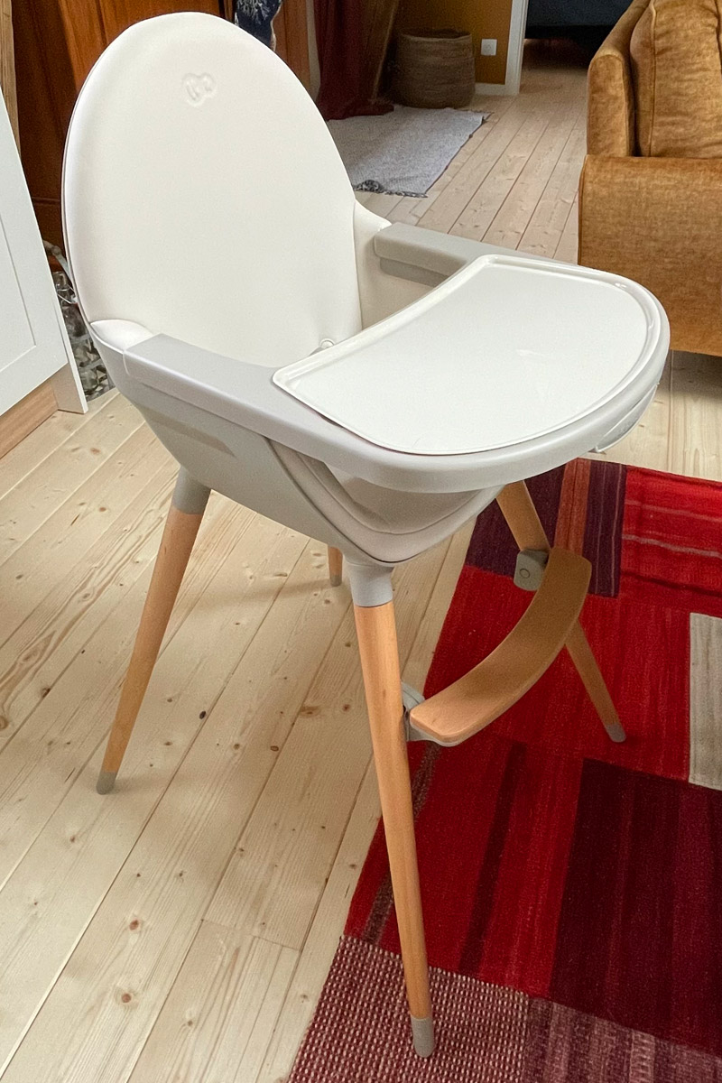 Photo de la chaise haute bébé du gîte « À toi l'Aviateur ! », disponible gratuitement sur demande lors de votre réservation à Wattwiller - photo Nathalie Arnold